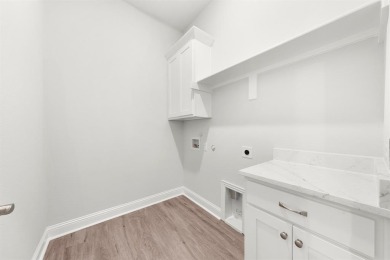 MLS# 20812520 - Built by Altura Homes - Ready Now! ~ This on Heath Golf and Yacht Club in Texas - for sale on GolfHomes.com, golf home, golf lot