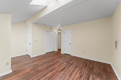 Welcome to Beautiful Bella Vista. This charming two-bedroom on Bella Vista - Metfield Golf Complex and Country Club in Arkansas - for sale on GolfHomes.com, golf home, golf lot