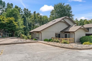 Welcome to Beautiful Bella Vista. This charming two-bedroom on Bella Vista - Metfield Golf Complex and Country Club in Arkansas - for sale on GolfHomes.com, golf home, golf lot