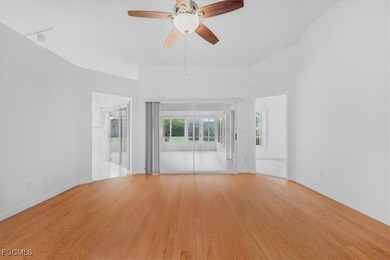 Beautiful Updated 3-bedroom 2 bath single family home, New Roof on Villages of Country Creek Golf Course in Florida - for sale on GolfHomes.com, golf home, golf lot