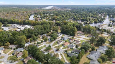 Welcome to River Bend! This well-maintained 2-bedroom, 2-bath on River Bend Golf and Country Club in North Carolina - for sale on GolfHomes.com, golf home, golf lot