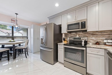 Welcome to resort living without mandatory membership. Lakeview on Aberdeen Golf and Country Club in Florida - for sale on GolfHomes.com, golf home, golf lot