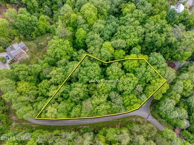 Beautiful corner building lot on three quarters of an acre on Laurel Valley Golf Course in Tennessee - for sale on GolfHomes.com, golf home, golf lot