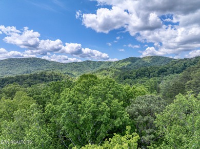 Beautiful corner building lot on three quarters of an acre on Laurel Valley Golf Course in Tennessee - for sale on GolfHomes.com, golf home, golf lot
