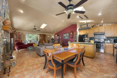 First time on the market!!!! This stunning picturesque 1994 on Oak Tree Country Club in California - for sale on GolfHomes.com, golf home, golf lot