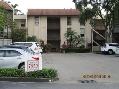 SHOW & SELL!!!!MOVE IN READY JUST BRING YOUR TOOTHBRUSH!!!!**ALL on Colony West Country Club in Florida - for sale on GolfHomes.com, golf home, golf lot
