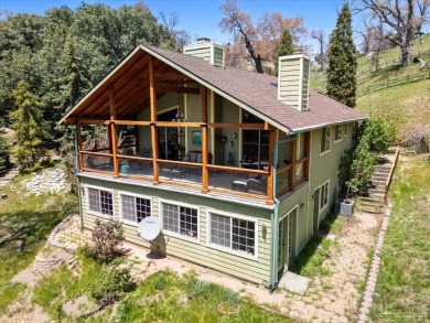 First time on the market!!!! This stunning picturesque 1994 on Oak Tree Country Club in California - for sale on GolfHomes.com, golf home, golf lot