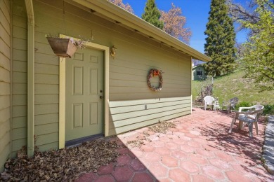 First time on the market!!!! This stunning picturesque 1994 on Oak Tree Country Club in California - for sale on GolfHomes.com, golf home, golf lot