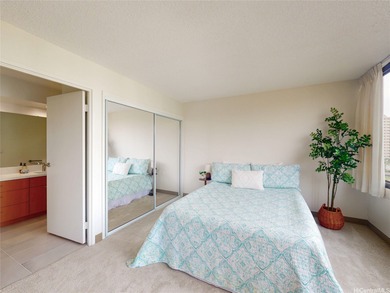 You have to come see this one! This 2-bedroom, 2-bath, 2-parking on Honolulu Country Club in Hawaii - for sale on GolfHomes.com, golf home, golf lot