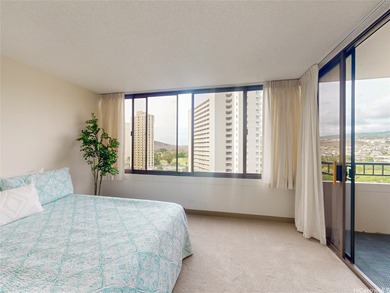 You have to come see this one! This 2-bedroom, 2-bath, 2-parking on Honolulu Country Club in Hawaii - for sale on GolfHomes.com, golf home, golf lot