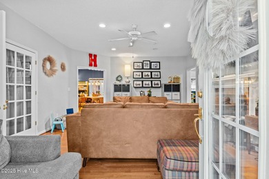 Welcome to 109 Sweetbriar Court, a gracious blend of timeless on Seven Lakes Country Club in North Carolina - for sale on GolfHomes.com, golf home, golf lot