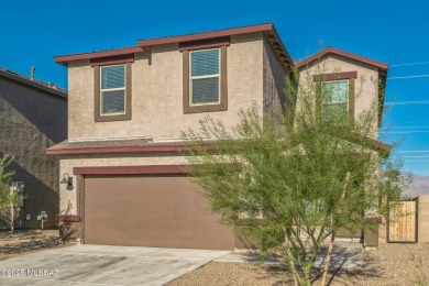 Wonderful home in Silverbell Crossings, a highly desirable on Silverbell Golf Course in Arizona - for sale on GolfHomes.com, golf home, golf lot