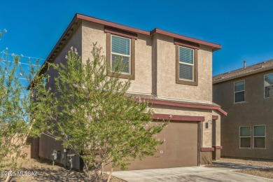 Wonderful home in Silverbell Crossings, a highly desirable on Silverbell Golf Course in Arizona - for sale on GolfHomes.com, golf home, golf lot