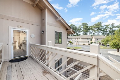 Welcome to this charming two-bedroom, two-bathroom end-unit on  in South Carolina - for sale on GolfHomes.com, golf home, golf lot