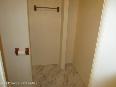 ***Seller is motivated/looking for offers**** All freshned up on Brookridge Country Club in Florida - for sale on GolfHomes.com, golf home, golf lot