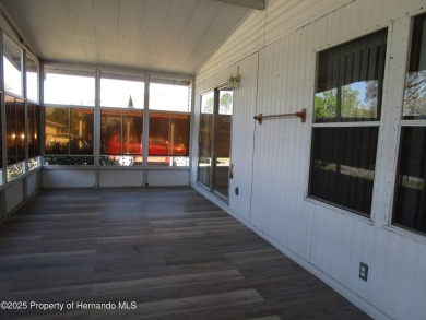***Seller is motivated/looking for offers**** All freshned up on Brookridge Country Club in Florida - for sale on GolfHomes.com, golf home, golf lot