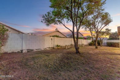 ( RARE- 2 Downstairs Bedrooms home ) This Spacious 4-bed, 2 on Palm Valley Golf Club  in Arizona - for sale on GolfHomes.com, golf home, golf lot
