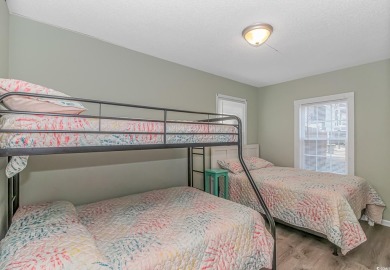 Do you want to live on VACATION full time or have a fabulous on Prestwick Country Club in South Carolina - for sale on GolfHomes.com, golf home, golf lot