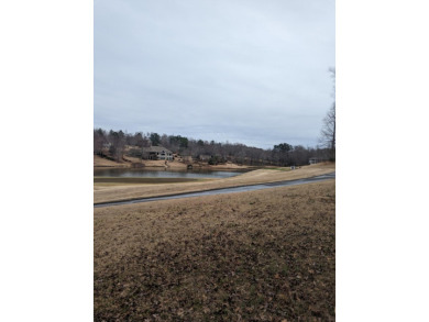 This 1.37 acre lot has fabulous pond and golf course views. It on Mount Vintage Plantation and Golf Club  in South Carolina - for sale on GolfHomes.com, golf home, golf lot