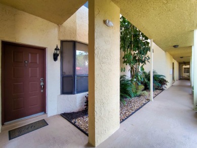 Beautifully maintained and updated 1st floor, 2 beds/2 baths in on Boca Pointe Country Club in Florida - for sale on GolfHomes.com, golf home, golf lot