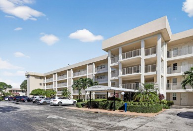 Looks like this unit is a page out of Architectural Digest! on Palm-Aire Country Club and Resort - Palms in Florida - for sale on GolfHomes.com, golf home, golf lot