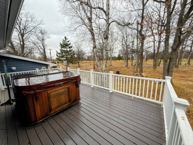 Spacious and beautifully updated duplex featuring 3 bedrooms and on The Oaks At Kincheloe in Michigan - for sale on GolfHomes.com, golf home, golf lot