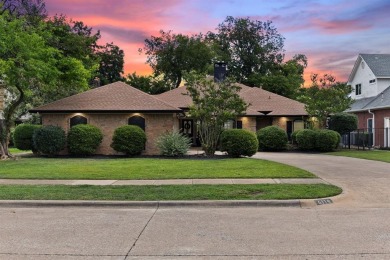 Welcome to this beautifully renovated one-story home on the on Firewheel Golf Park in Texas - for sale on GolfHomes.com, golf home, golf lot