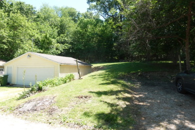991 Breezy Bluff Lake Home on Lake Bracken Country Club in Illinois - for sale on GolfHomes.com, golf home, golf lot