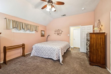 Step into comfort and convenience in this beautifully maintained on Woodbridge Golf Club in Texas - for sale on GolfHomes.com, golf home, golf lot