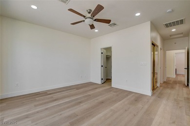 AWESOMELY UPDATED W/ *NEW* APPLIANCES, FLOORING, COUNTERS on Siena Golf Club in Nevada - for sale on GolfHomes.com, golf home, golf lot