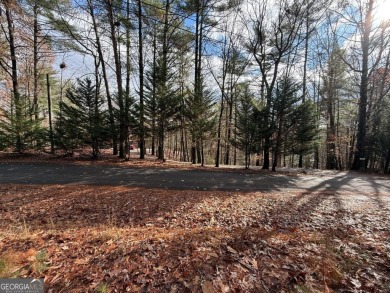 Beautiful and nice-laying lot located in the upscale community on White Path Golf Club in Georgia - for sale on GolfHomes.com, golf home, golf lot
