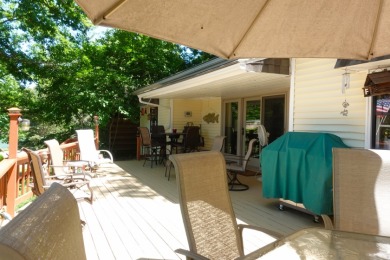 991 Breezy Bluff Lake Home on Lake Bracken Country Club in Illinois - for sale on GolfHomes.com, golf home, golf lot