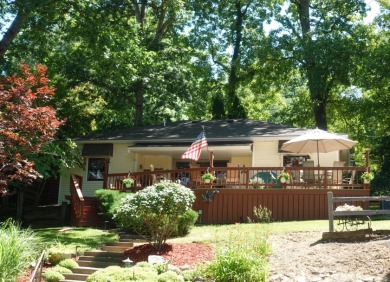 991 Breezy Bluff Lake Home on Lake Bracken Country Club in Illinois - for sale on GolfHomes.com, golf home, golf lot