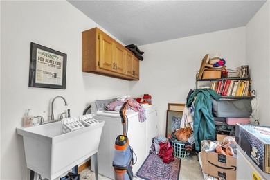 Nice 3 bedroom 2 bath home on wooded lot close to the country on Holiday Island Golf Course in Arkansas - for sale on GolfHomes.com, golf home, golf lot