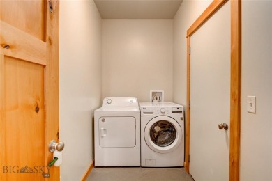Charming Single-Level Condo in Desirable Four Corners - 

Tucked on Cottonwood Hills Golf Course - Cottonwood Hills in Montana - for sale on GolfHomes.com, golf home, golf lot