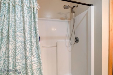 Charming Single-Level Condo in Desirable Four Corners - 

Tucked on Cottonwood Hills Golf Course - Cottonwood Hills in Montana - for sale on GolfHomes.com, golf home, golf lot
