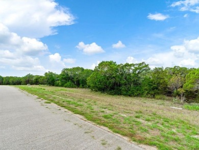 Welcome to your personal Retreat just a short 30 min from Ft on The Retreat in Texas - for sale on GolfHomes.com, golf home, golf lot