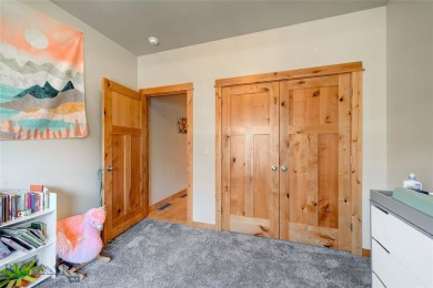 Charming Single-Level Condo in Desirable Four Corners - 

Tucked on Cottonwood Hills Golf Course - Cottonwood Hills in Montana - for sale on GolfHomes.com, golf home, golf lot