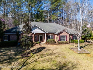 Spacious Brick Home on Two Lots in StillWaters! Nestled on the on Stillwaters Golf and Country Club in Alabama - for sale on GolfHomes.com, golf home, golf lot