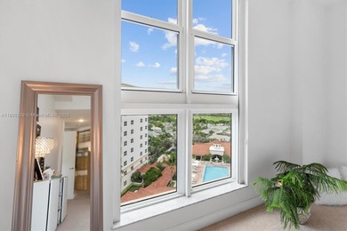 Stunning 2/2 condo in the heart of Aventura! Walk in closets in on Turnberry Isle Resort and Club in Florida - for sale on GolfHomes.com, golf home, golf lot