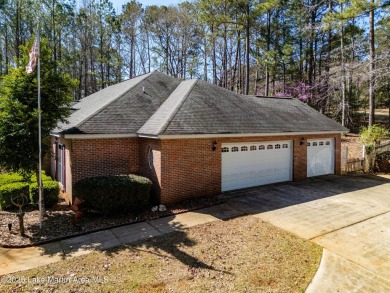 Spacious Brick Home on Two Lots in StillWaters! Nestled on the on Stillwaters Golf and Country Club in Alabama - for sale on GolfHomes.com, golf home, golf lot