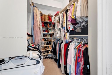 Stunning 2/2 condo in the heart of Aventura! Walk in closets in on Turnberry Isle Resort and Club in Florida - for sale on GolfHomes.com, golf home, golf lot