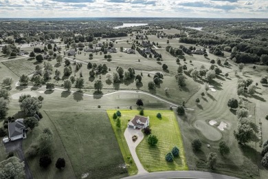 If you have always dreamed about owning a home on a golf course on Lake Carroll Golf Course in Illinois - for sale on GolfHomes.com, golf home, golf lot