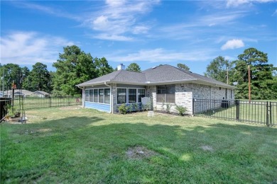 Discover this gorgeous 3-bedroom, 2-bathroom home in the coveted on Whispering Pines Golf Club in Texas - for sale on GolfHomes.com, golf home, golf lot