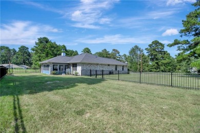 Discover this gorgeous 3-bedroom, 2-bathroom home in the coveted on Whispering Pines Golf Club in Texas - for sale on GolfHomes.com, golf home, golf lot