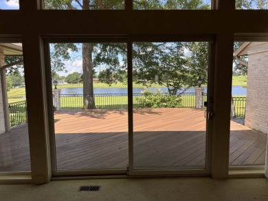 ***THIS IS AN ONLINE ONLY AUCTION! THE PRICE LISTED IS THE on Country Club of Missouri in Missouri - for sale on GolfHomes.com, golf home, golf lot