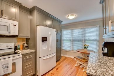 Come and see this stunning townhouse located in the highly on Monticello Golf Club At Savannah Lakes in South Carolina - for sale on GolfHomes.com, golf home, golf lot