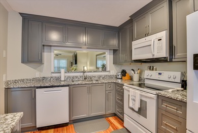 Come and see this stunning townhouse located in the highly on Monticello Golf Club At Savannah Lakes in South Carolina - for sale on GolfHomes.com, golf home, golf lot