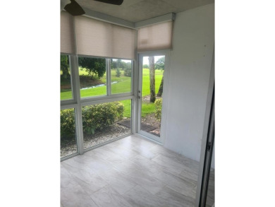 Updated 2/2 on Palm Aire Golf and Country Club. All waterproof on Palm-Aire Country Club and Resort - The Oaks in Florida - for sale on GolfHomes.com, golf home, golf lot