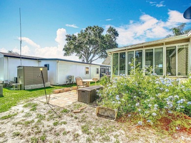 (Ver Espanol Abajo)  Lot rent $587 includes use of park on Lake Henry Golf Club in Florida - for sale on GolfHomes.com, golf home, golf lot